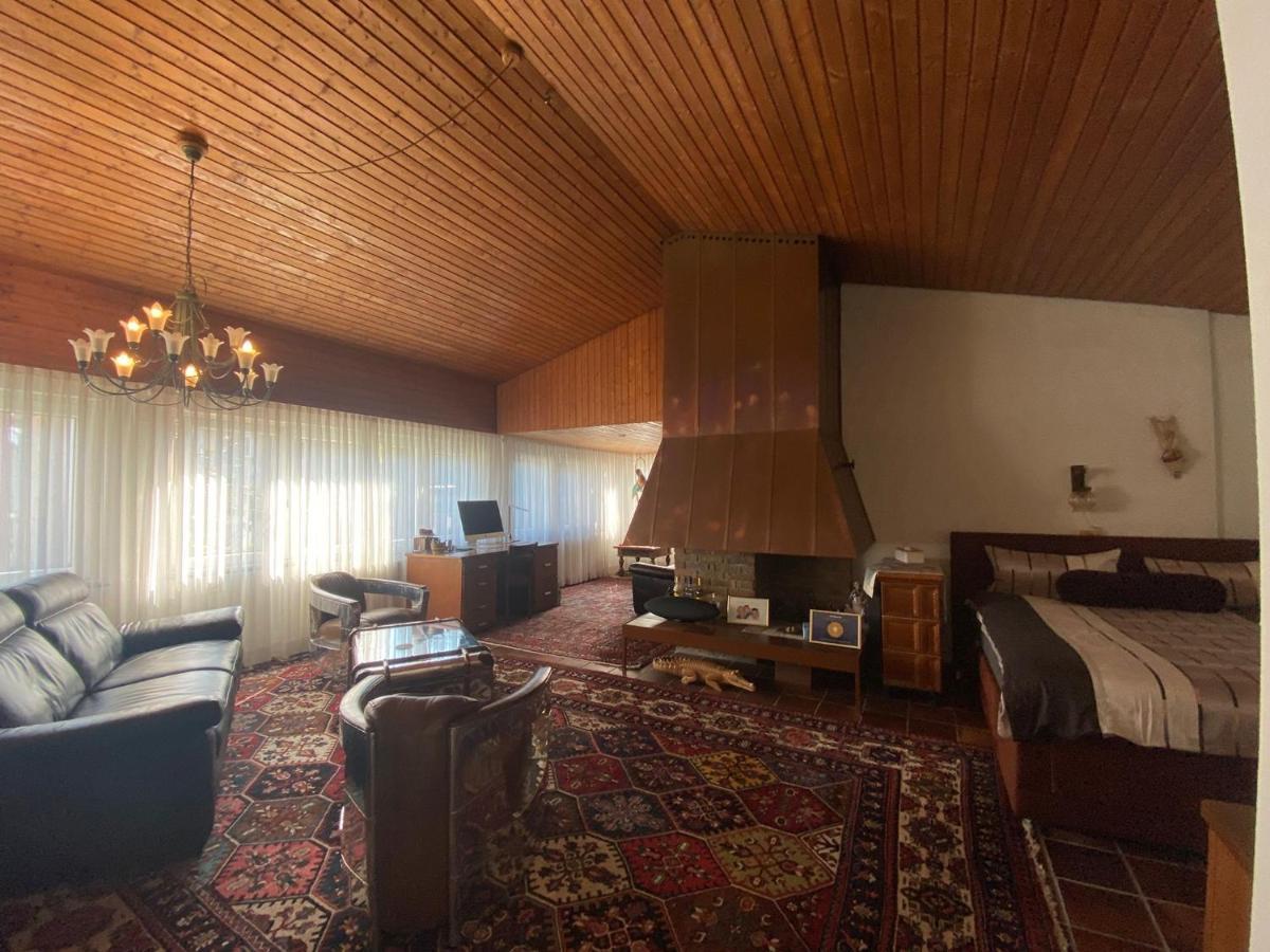 Haus Pia Executive Suites FDH Buitenkant foto
