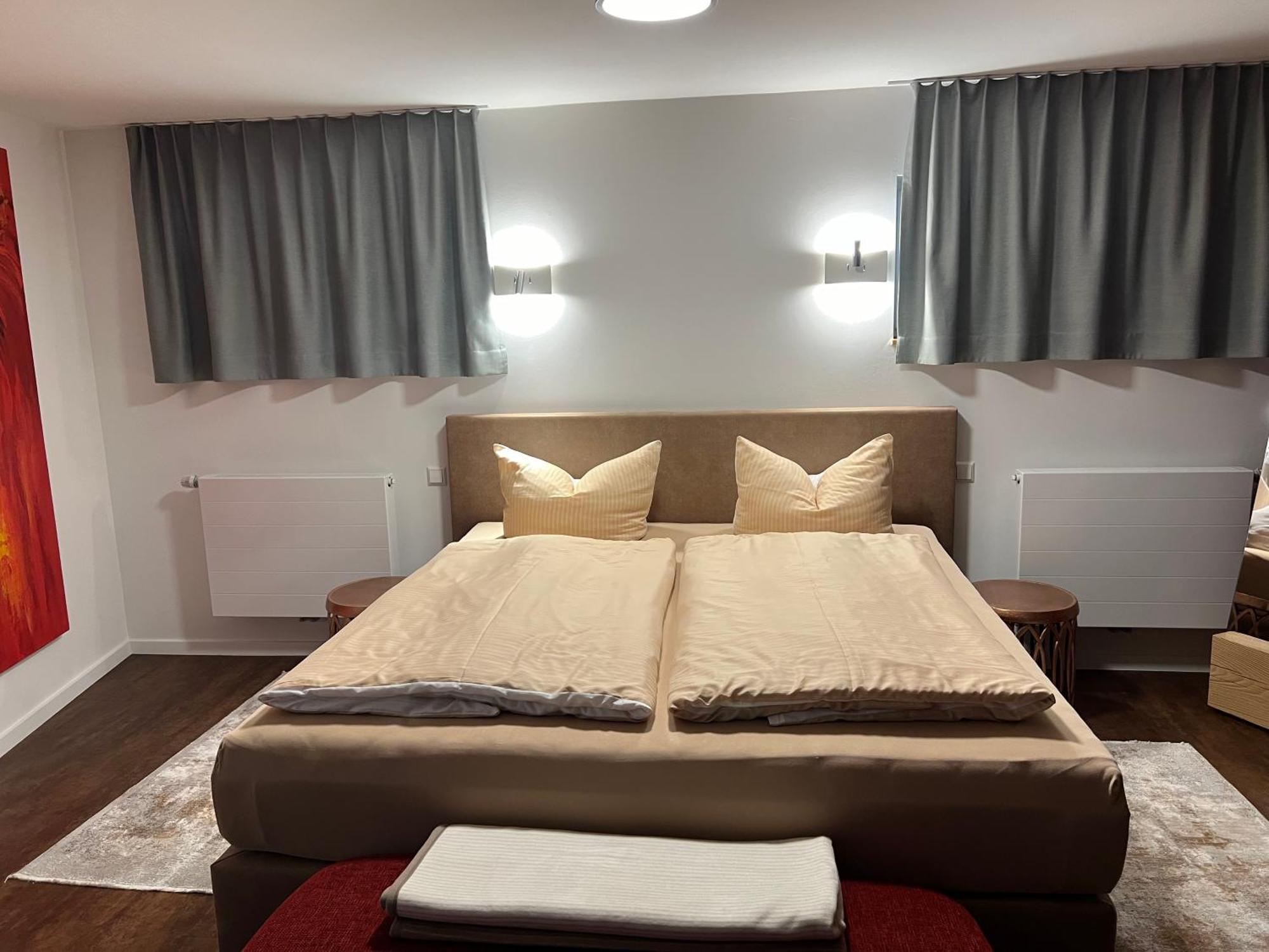 Haus Pia Executive Suites FDH Buitenkant foto